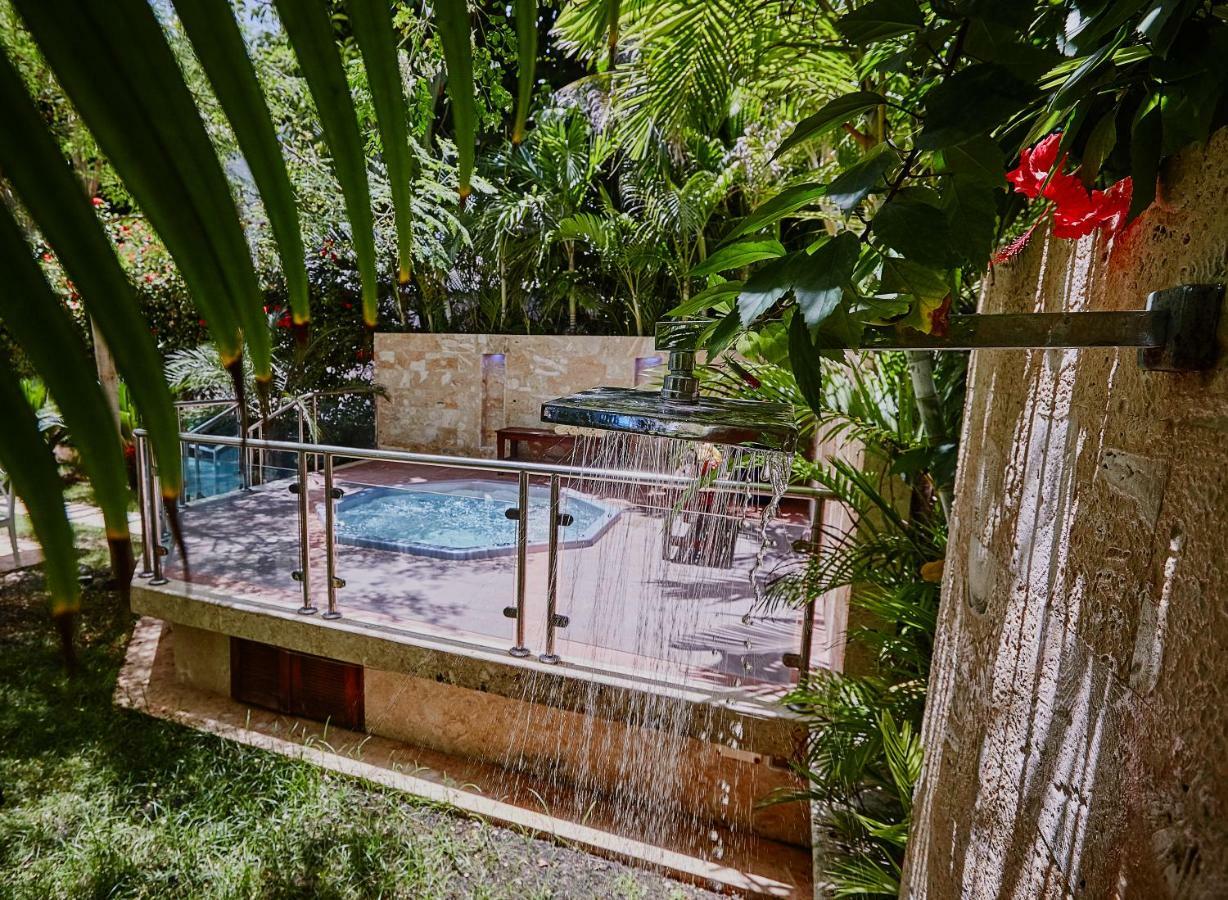 La Flor Del Caribe Beach & Spa Punta Cana Exterior photo